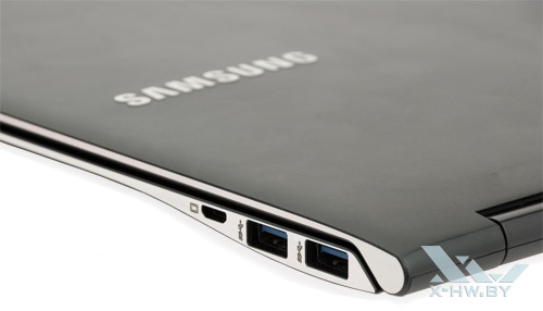 Разъемы на правом торце Samsung 900X4C