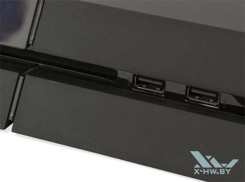 Разъемы USB на Sony PlayStation 4