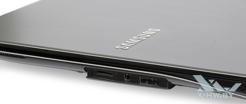 Разъемы на правом торце Samsung 900X3A крупным планом