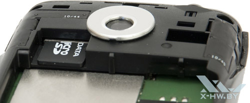 Слот для microSD-карты Highscreen Cosmo